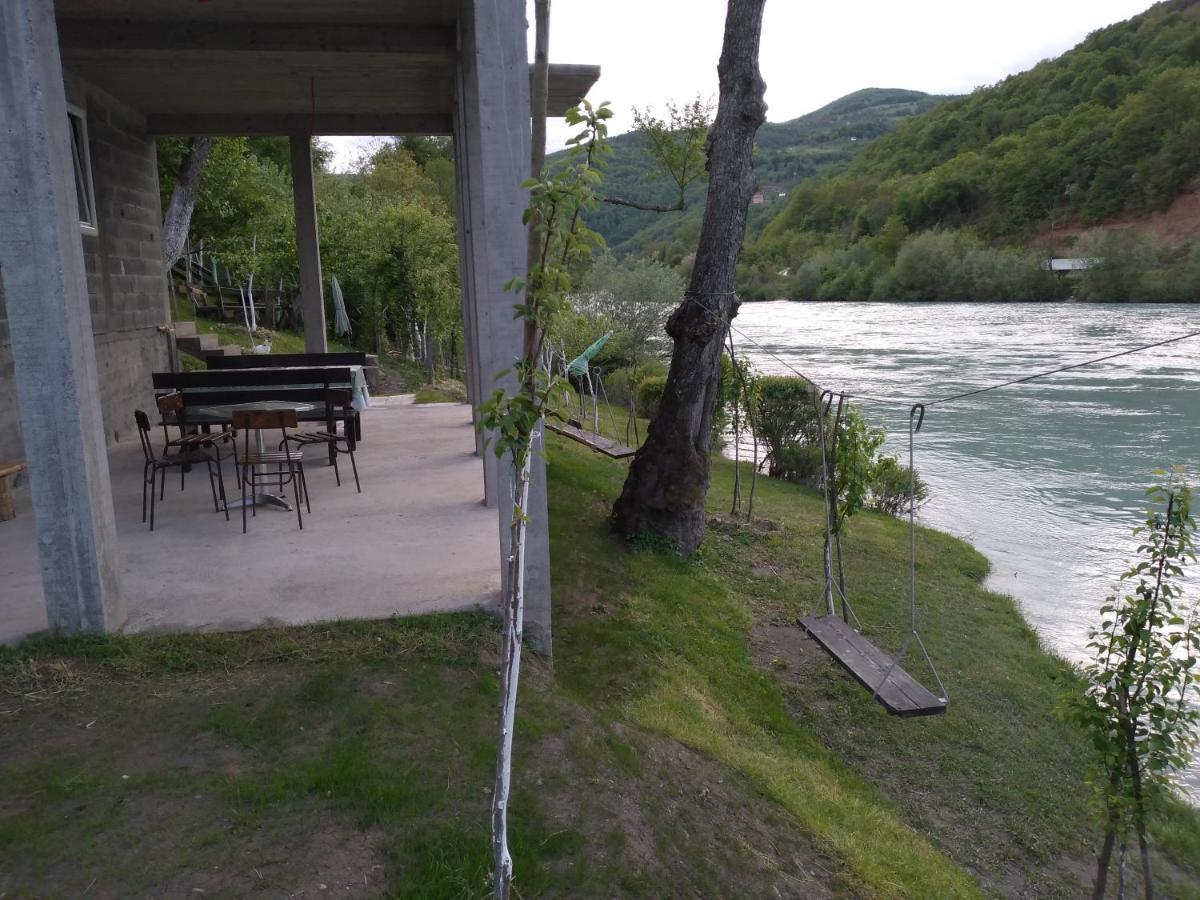 Vikendica Pored Drine Foca Handici Экстерьер фото